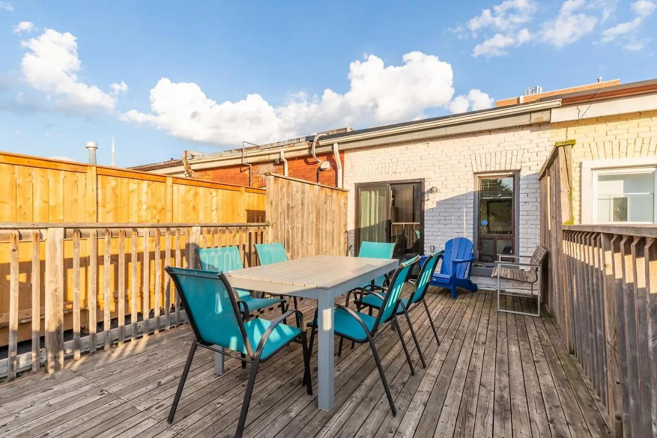 Gorgeous Park House W Parking On Queen West Toronto
