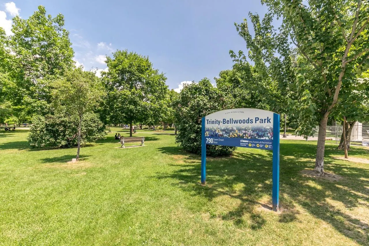 טורונטו Gorgeous Park House W Parking On Queen West 0*,  קנדה