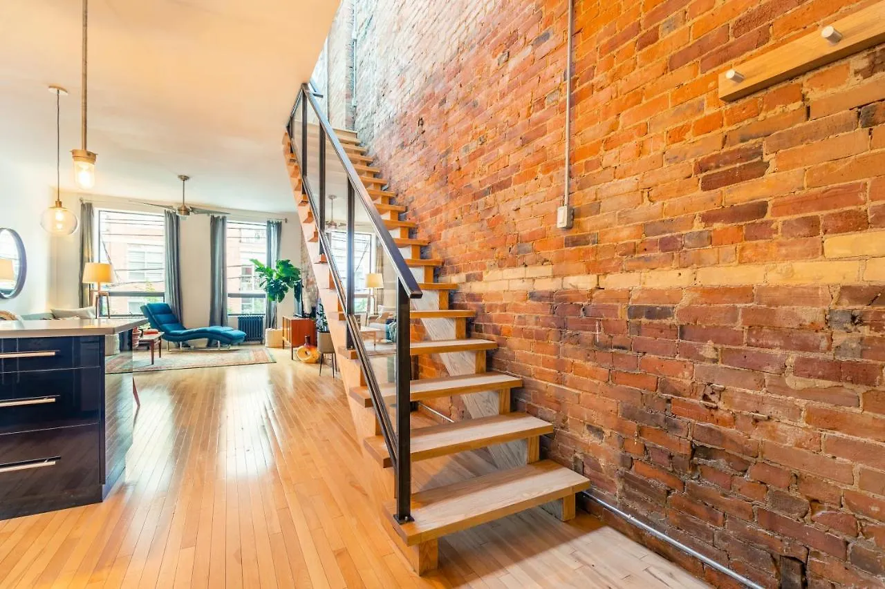 Apartment Gorgeous Park House W Parking On Queen West Toronto Canada