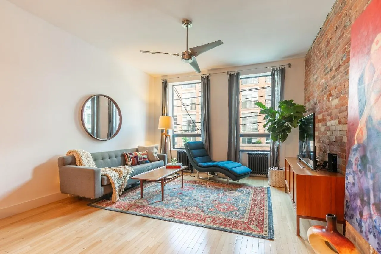 Gorgeous Park House W Parking On Queen West Toronto