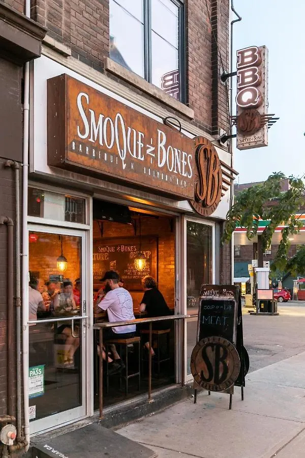 Gorgeous Park House W Parking On Queen West Toronto